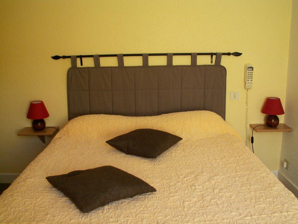 Le Relais Du Pont De Rhodes Frayssinet Room photo