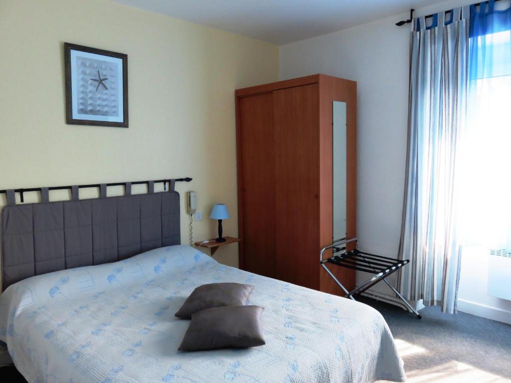 Le Relais Du Pont De Rhodes Frayssinet Room photo
