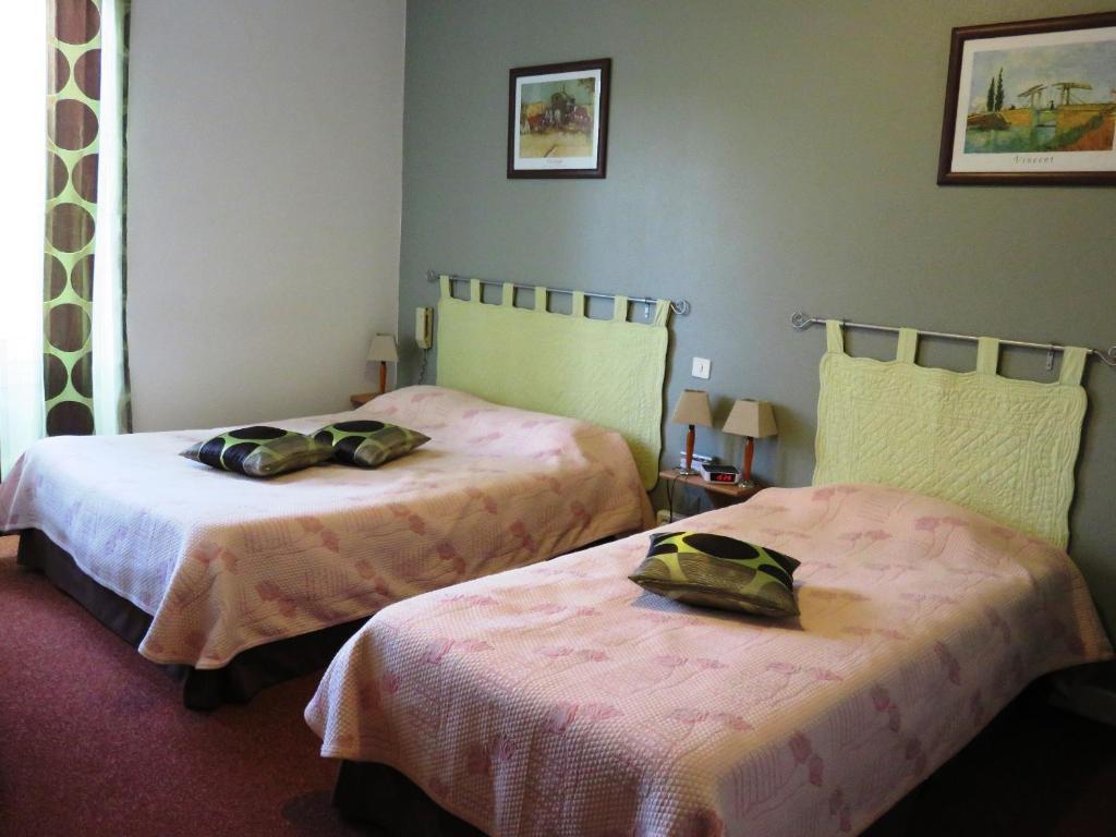 Le Relais Du Pont De Rhodes Frayssinet Room photo